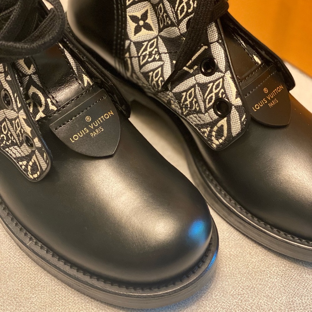 1854 Metropolis Flat Ranger Black & White Boot - Picture 3 of 7